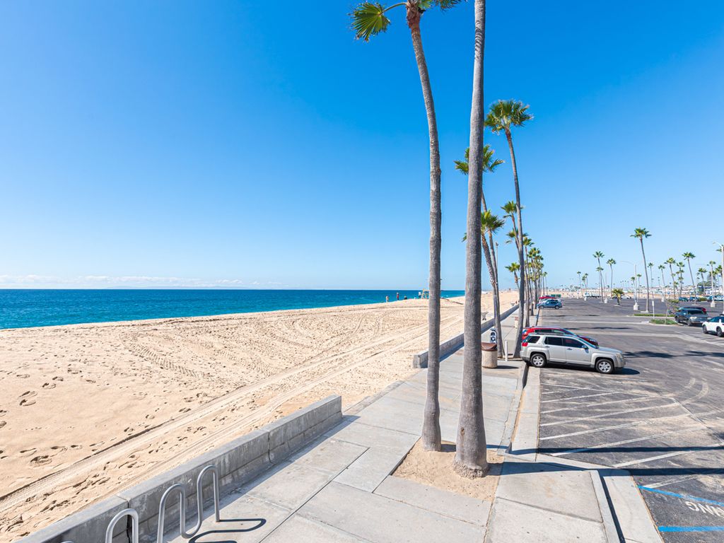 Balboa Pier Newport Beach hard money lending for founder-led real estate businesses